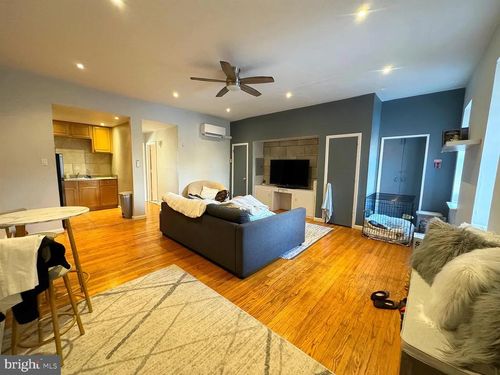 apt-11-322 S 11th St, PHILADELPHIA, PA, 19107-6055 | Card Image