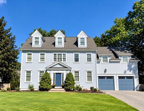3 Macarthur Rd, Wellesley, MA, 02482-4421 | Card Image