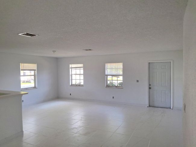 701 Nw 15 Th Ct, House other with 4 bedrooms, 2 bathrooms and null parking in Pompano Beach FL | Image 12