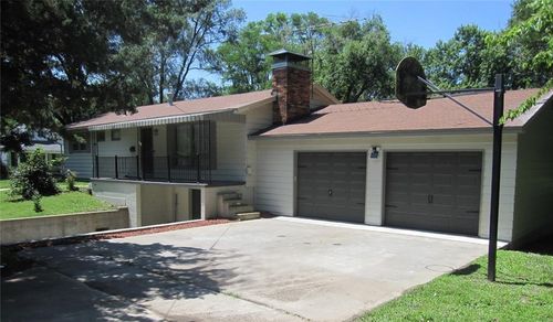 1821 Scott St, Saint Joseph, MO, 64503-2860 | Card Image