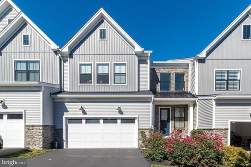 11 Tradesville Dr, DOYLESTOWN, PA, 18901-2991 | Card Image