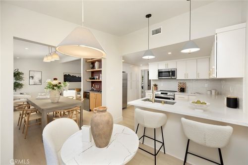 45 Oaktree Ln, Rolling Hills Estates, CA, 90274-3420 | Card Image