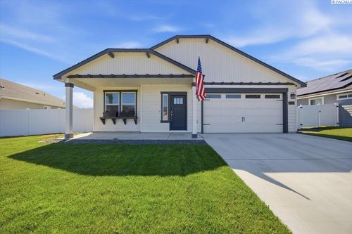 6114 Melita Ln, Pasco, WA, 99301 | Card Image