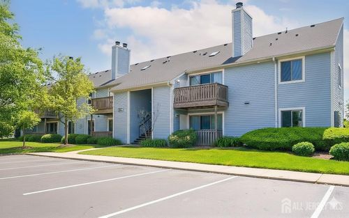 311 Aspen Dr, PLAINSBORO, NJ, 08536-3627 | Card Image