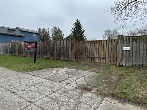 30 Hume Street E, London East, ON, N5Z2N8 | Card Image