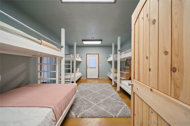 20119 E Willis Rd, House other with 3 bedrooms, 3 bathrooms and null parking in Tahlequah OK | Image 60