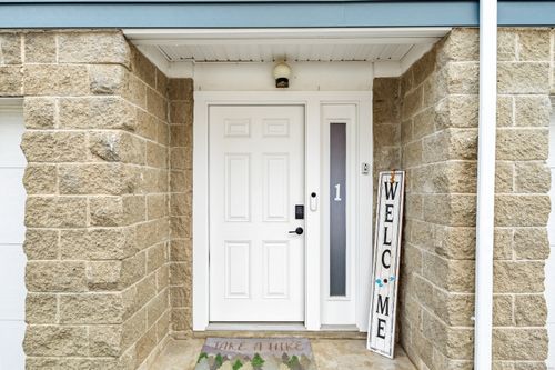 apt-1-55 Woodland Pl, Stamford, CT, 06902-6962 | Card Image