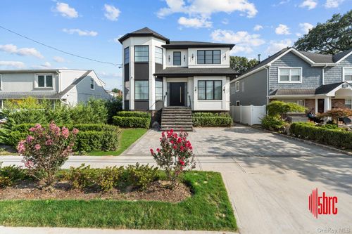 357 Argyle Rd, Cedarhurst, NY, 11516-1104 | Card Image