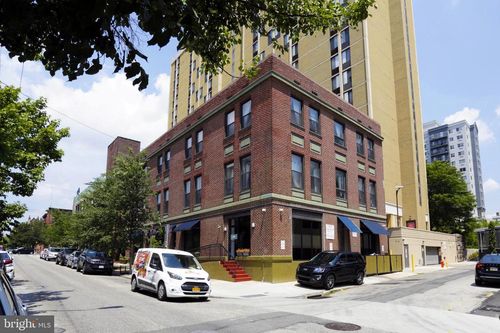 1822 Spring Garden St, Philadelphia, PA, 19130-4122 | Card Image