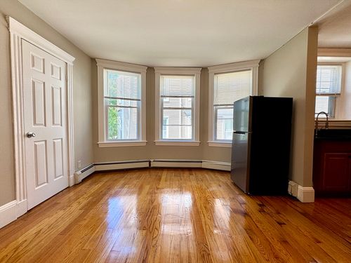apt-203-124 Green St, Lynn, MA, 01902-3038 | Card Image