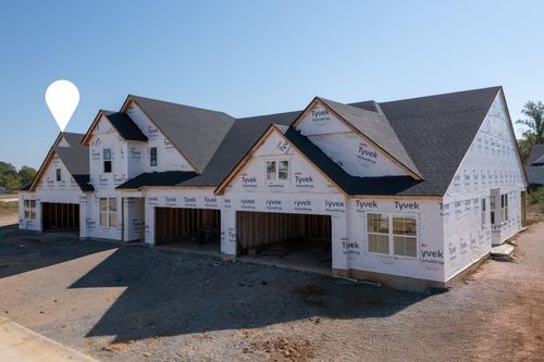 a-8303 Bluff Dr, Alexandria, KY, 41001-2262 | Card Image