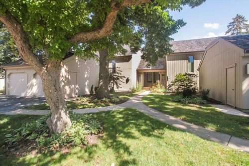 m169-78A Foxwood Ln, Lake Barrington, IL, 60010-6283 | Card Image