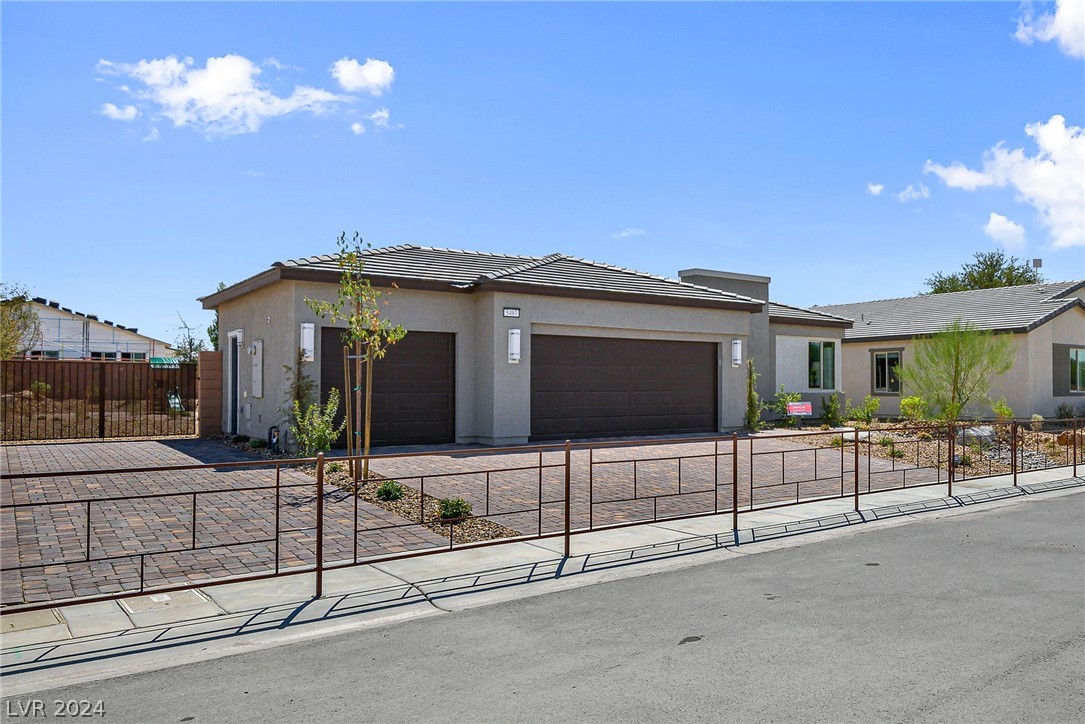 Splendido Ave, Pahrump, NV 89061