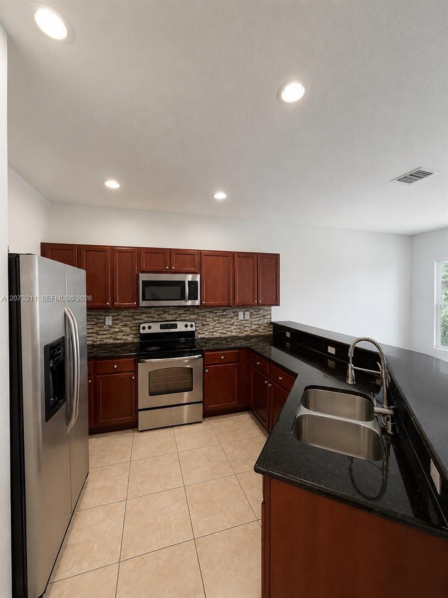 Residential Lease in Miami 5