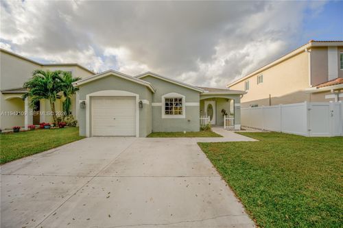 1227 Sw 46th Ter, Deerfield Beach, FL, 33442-8275 | Card Image