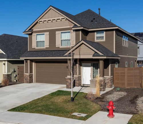 20594 Se Slate Ave, Bend, OR, 97702-8133 | Card Image