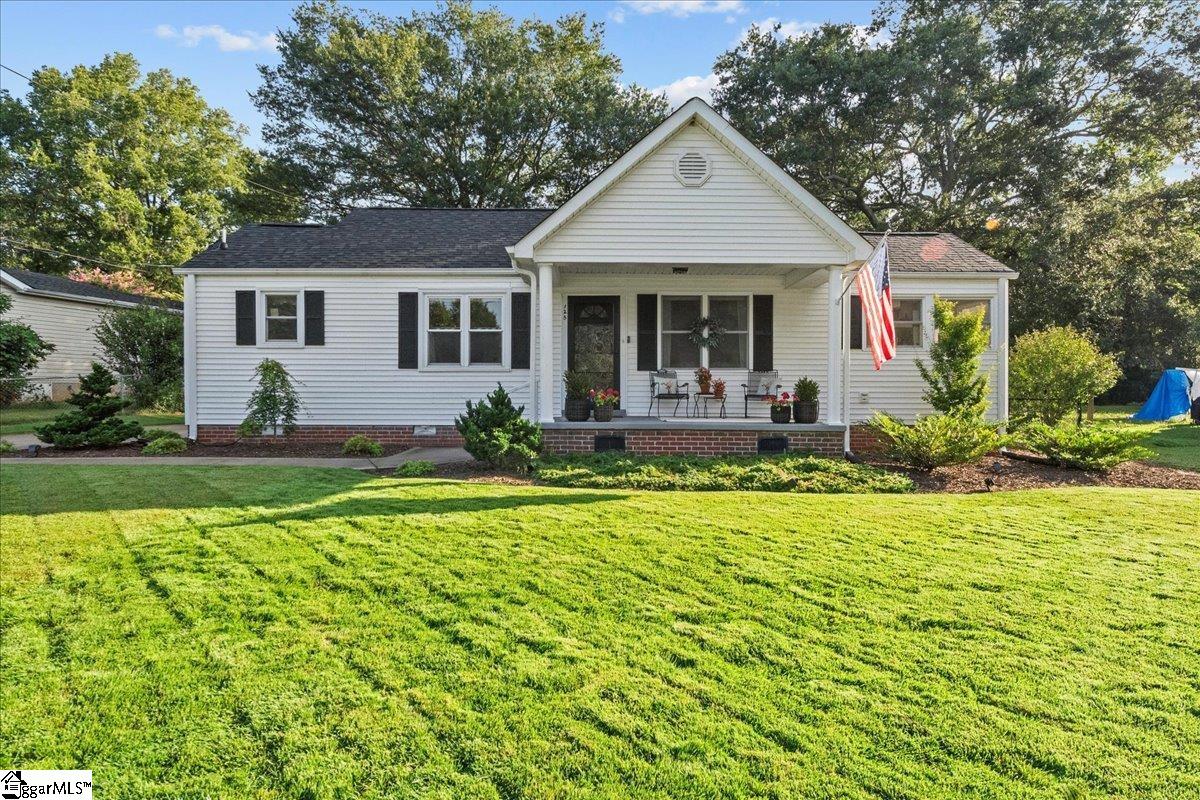 Vanderbilt Cir, Greenville, SC 29609