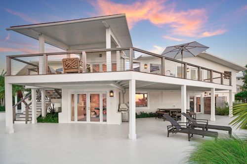 260 Plantation Ave, Tavernier, FL, 33070-2235 | Card Image