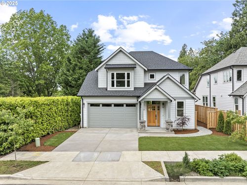 5121 Se Mullan St, Milwaukie, OR, 97222 | Card Image