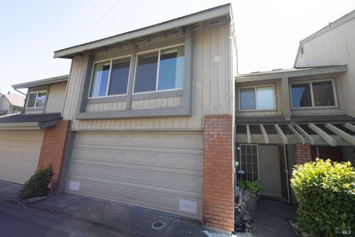 3005 Aurora Court, Santa Rosa, CA, 95405 | Card Image