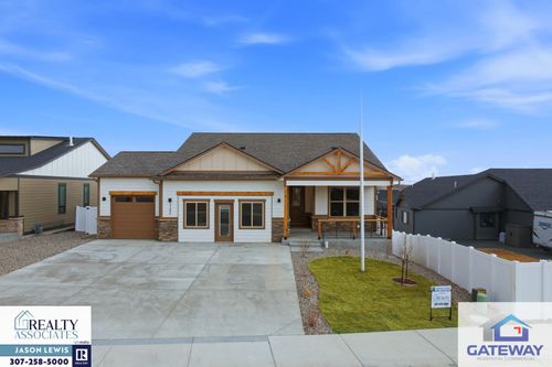 2785 Berkshire Way, Casper, WY, 82609-3896 | Card Image