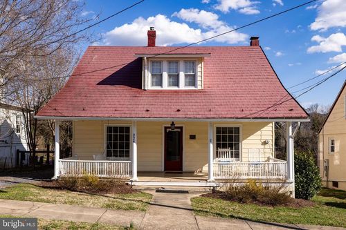 224 N Church Street, Woodstock, VA, 22664 | Card Image
