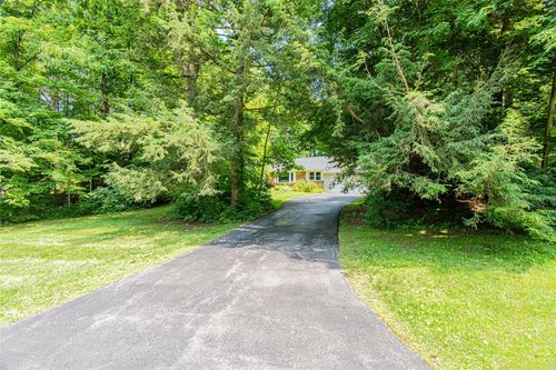 34 Hudson Dr, Hyde Park, NY, 12538-2013 | Card Image