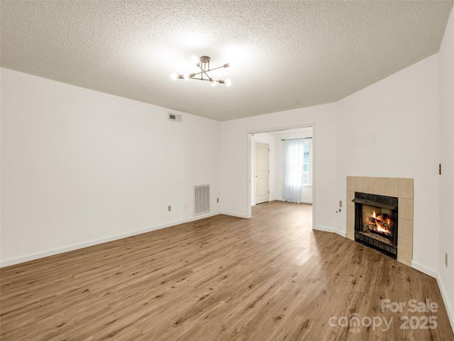 2403 Deermouse Way, Condo with 2 bedrooms, 2 bathrooms and null parking in Hendersonville NC | Image 10
