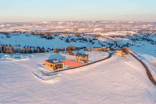 8514 E Overlook Dr, Eden, UT, 84310-7731 | Card Image