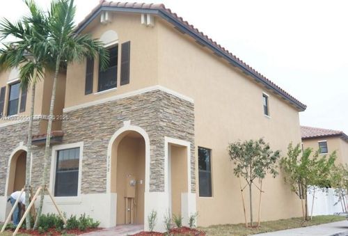 9398-9398 W 32nd Ln, Hialeah, FL, 33018-2063 | Card Image