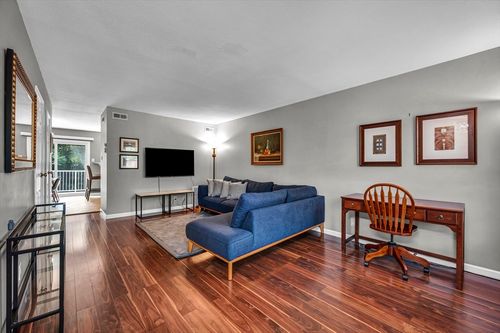 25-25 Yorktown Dr, Springfield, MA, 01108-3133 | Card Image
