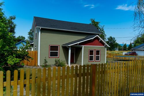 357 N Yamhill St, Carlton, OR, 97111-9497 | Card Image