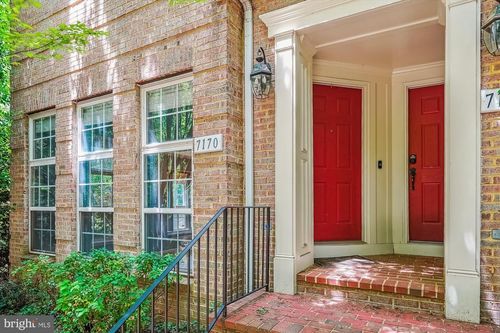 7170 Little Thames Dr, GAINESVILLE, VA, 20155-4019 | Card Image