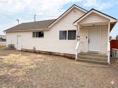680 S 5th St, Harrisburg, OR, 97446-9652 | Card Image