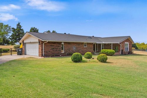 21480 N Heidi Dr, Edmond, OK, 73012-9367 | Card Image