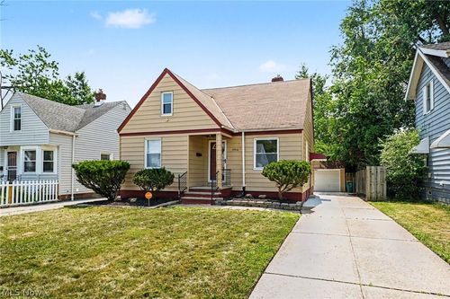 19910 Mountville Dr, Maple Heights, OH, 44137-1851 | Card Image