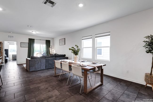 7910 Asp Pt, House other with 3 bedrooms, 2 bathrooms and null parking in San Antonio TX | Image 5