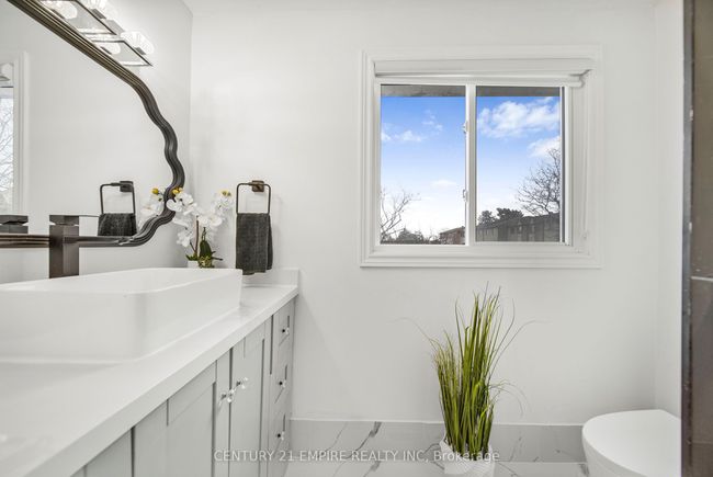 146 Baronwood Crt, Condo with 4 bedrooms, 2 bathrooms and 1 parking in Brampton ON | Image 23