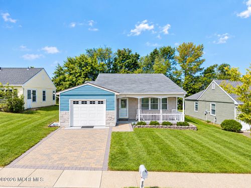 10 Lambeth Ln, Manchester, NJ, 08759-6808 | Card Image
