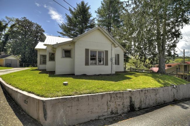 102 Riverview St, Home with 3 bedrooms, 2 bathrooms and null parking in Copperhill TN | Image 41
