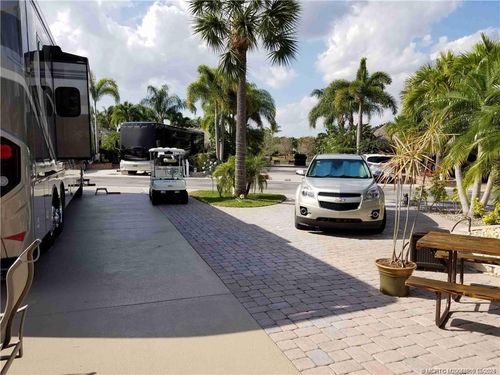 467 Sandtrap Ln, Port Saint Lucie, FL, 34986-2247 | Card Image