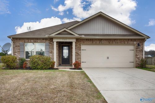 107 Natalie Jane Dr, Hazel Green, AL, 35750-6300 | Card Image