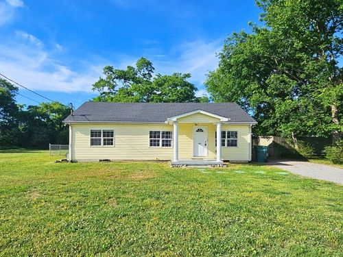 903 Bluebird Rd, Lebanon, TN, 37087-3763 | Card Image