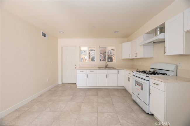 5017 Clara St, Home with 0 bedrooms, 0 bathrooms and 16 parking in Cudahy CA | Image 11