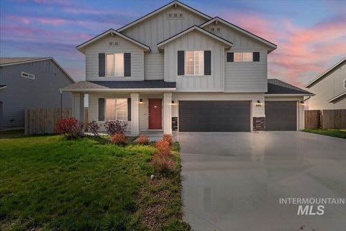 895 Sw Miner St, Mountain Home, ID, 83647-2615 | Card Image