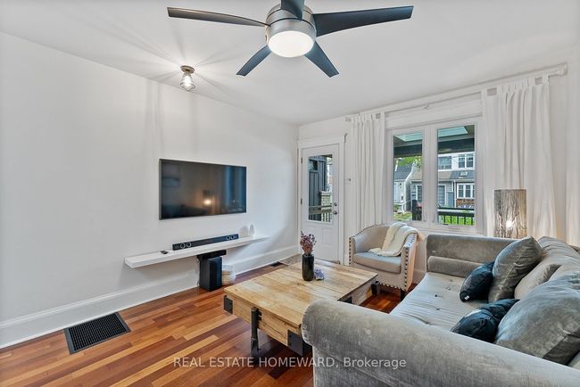 7 Norway Ave, House attached with 3 bedrooms, 2 bathrooms and null parking in Toronto ON | Image 8