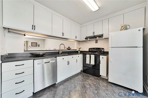 2716 Schooner Ct, Henrico, VA, 23233-3376 | Card Image