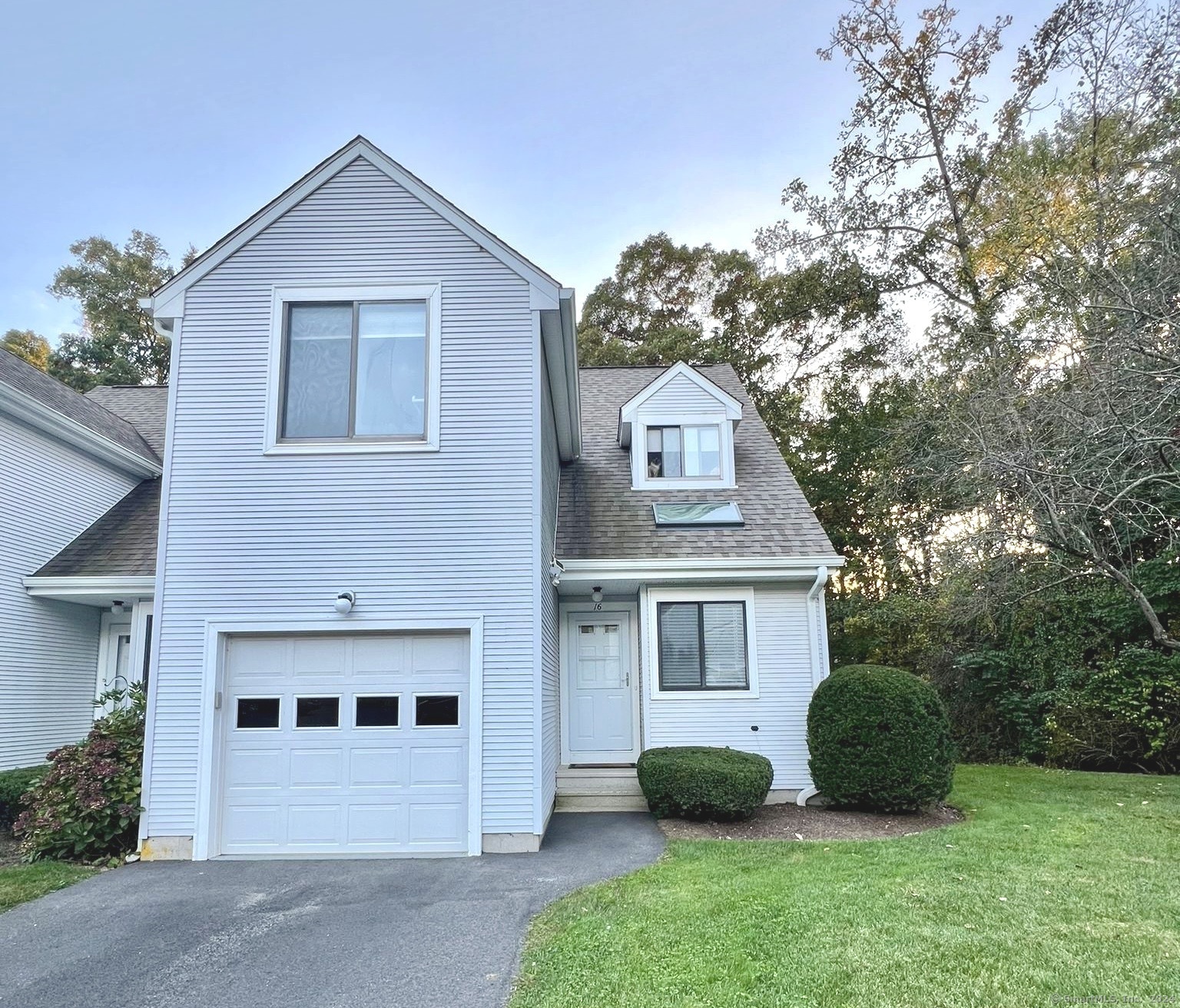 16 16 Stream Court, For Sale in Farmington Zoocasa