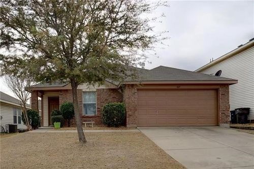 829 Poncho Ln, Haslet, TX, 76052-2960 | Card Image
