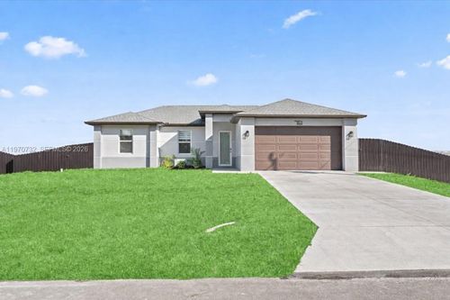 25 Diplomat Pkwy E, Cape Coral, FL, 33909 | Card Image